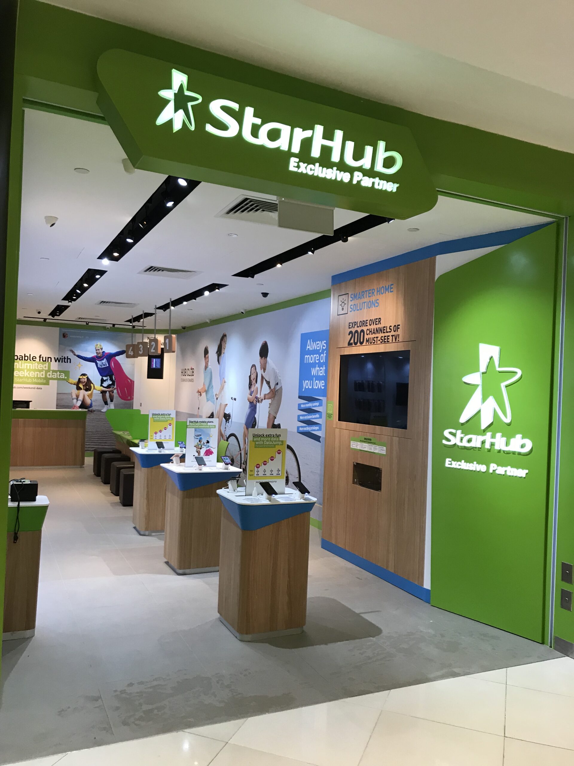StarHub @ Lot1